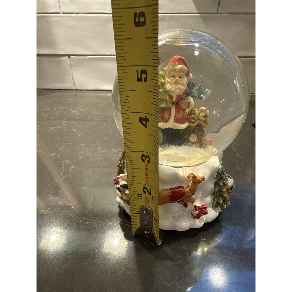 Santa Snow Globe Musical -